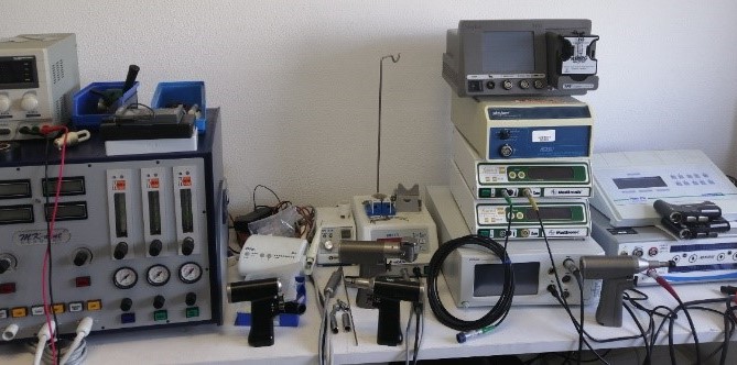 Equipos quirúrgicos y dentales, simuladores y consolas